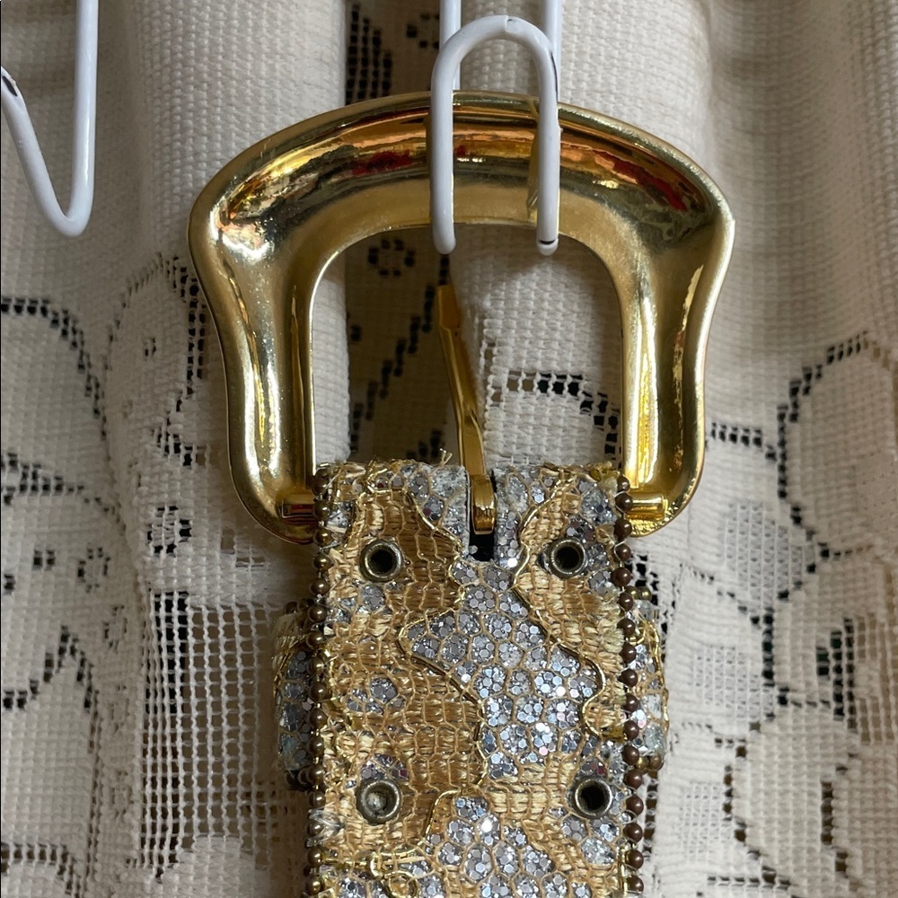 Vintage Classic Gold and Silver Women's Belt - Picture 6 of 8